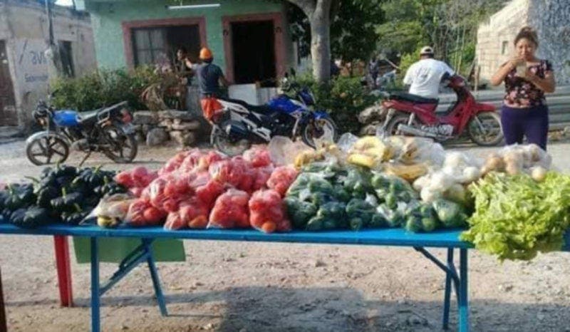 Donaciones para familias que se quedaron sin empleo en Ixil.