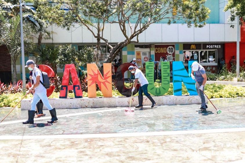 Intensifica Mara medidas de higiene en vía pública, la finalidad es erradicar la presencia del virus en los puntos de mayor concentración