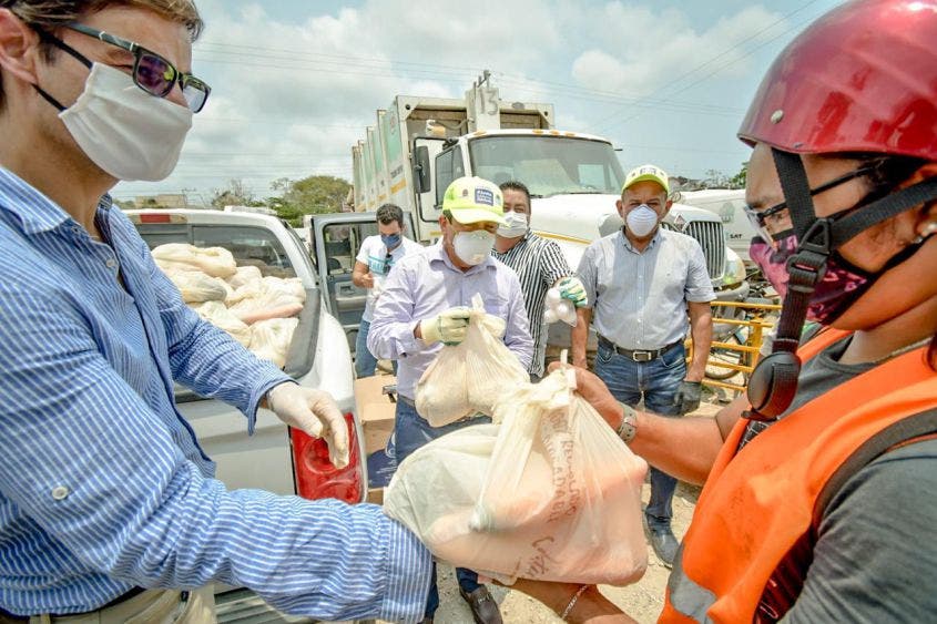 El presidente, Víctor Mas Tah, les pide que continúen su esfuerzo para enfrentar la contingencia sanitaria.