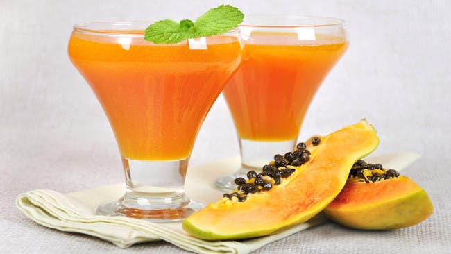 Jugo de papaya para acabar con el estreñimiento