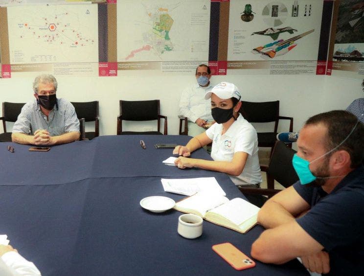 La obra público-privada será un detonador económico que ayudará a resarcir los efectos provocados por la pandemia del coronavirus SARS CoV-2, comenta