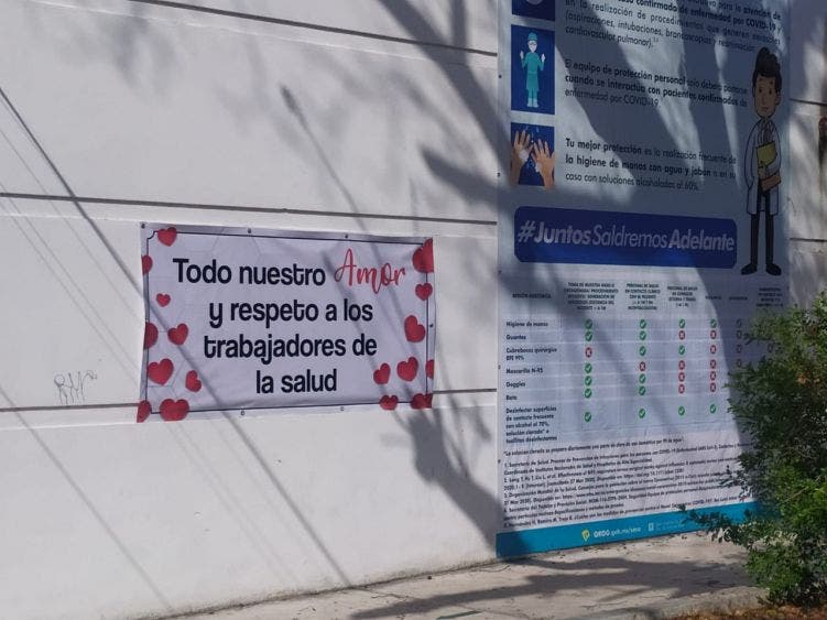 Gran gesto de vecinos con una enfermera de Cozumel; en la colonia Emiliano Zapata reciben como héroe a Flory Sabido Tamayo.