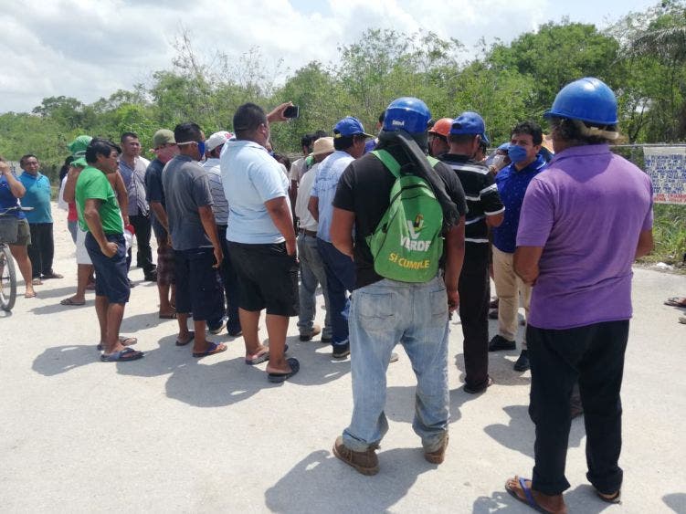 Invasores insisten en fomentar colonia irregular en terreno de la Uqroo; presionan para que los doten de un patrimonio familiar.