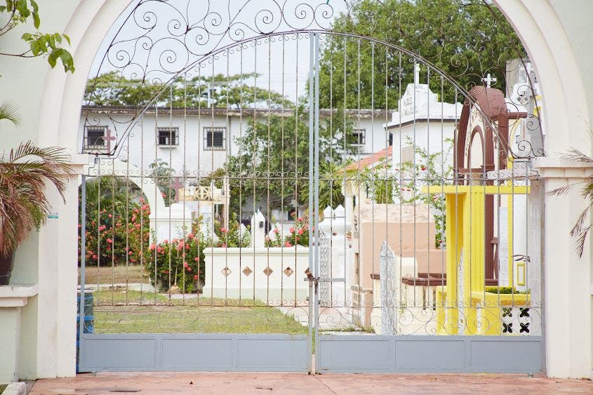 Afirma Héctor Mac Marín, Director de Protección Civil, Bomberos y Guardavidas, que desde temprana hora de este 10 de mayo mantienen operativos en conjunto con otras dependencias estatales y federales, para verificar que se cumplan las medidas establecidas por el Presidente Municipal