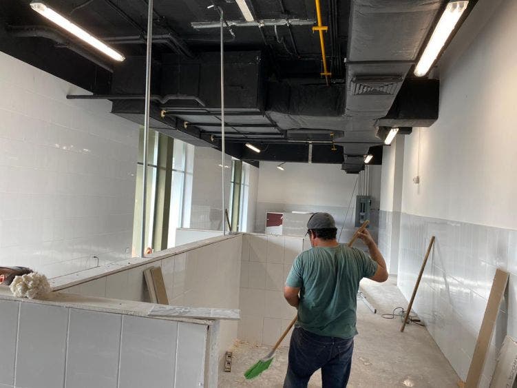 Con ello se tiene la infraestructura hospitalaria necesaria en la curva más alta de contagios