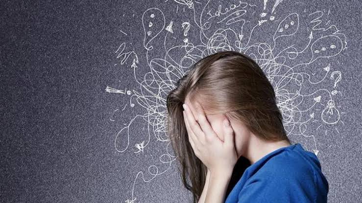 Consejos para combatir la ansiedad, si continúas con el confinamiento