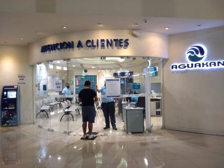 Cumpliendo con las normas establecidas, Aguakan reanuda operaciones de todos sus Centros de Atención a Clientes en los municipios donde oper
