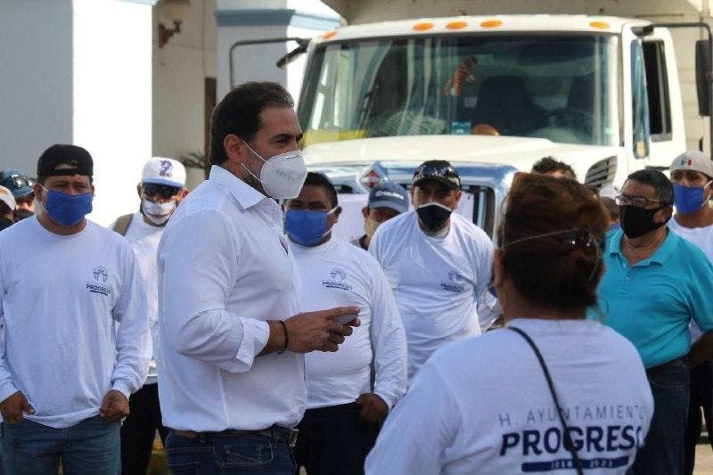 Alcalde de Progreso; Julián Zacarías Curi.