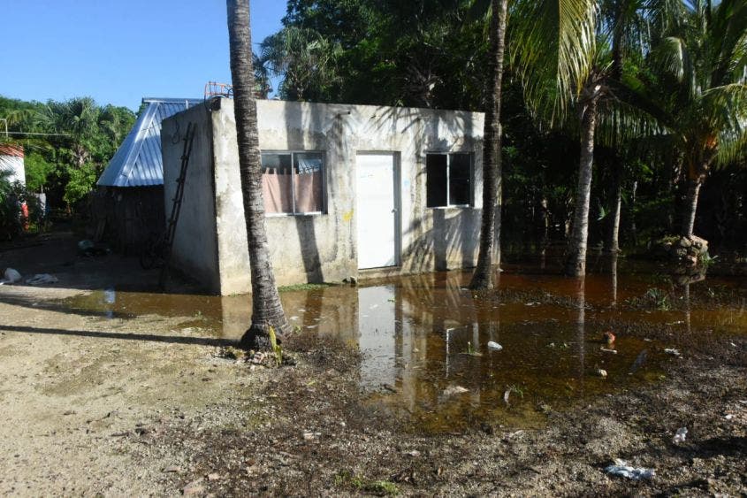 Instalan centro de acopio para familias afectadas por lluvias en FCP; hay decenas de afectados por las recientes inundaciones en Zona Maya.