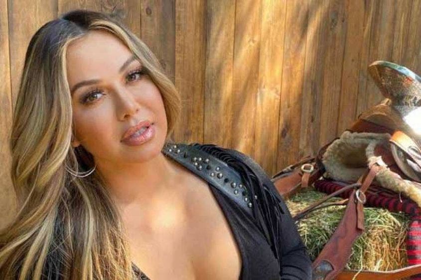 Lorena Herrera critica a Chiquis Rivera por “exhibirse desnuda” en redes
