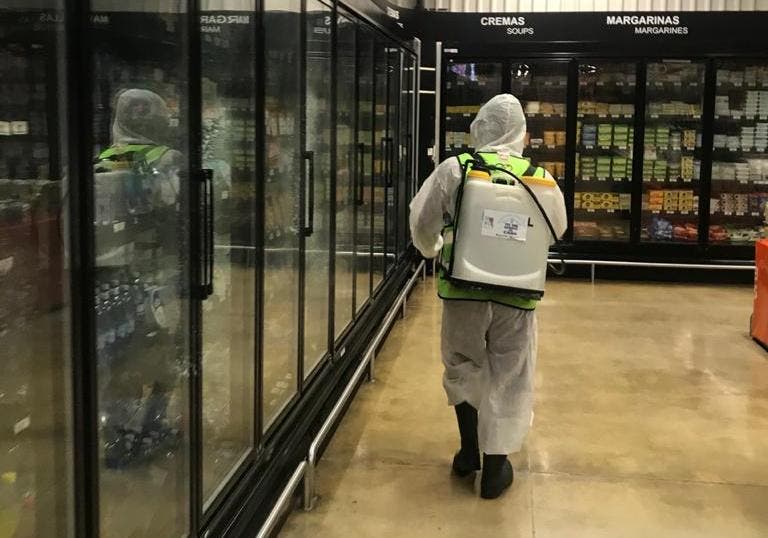 En Puerto Morelos trabajamos en equipo contra el covid-19: Laura Fernández, en la nueva normalidad las jornadas de sanitización en negocios