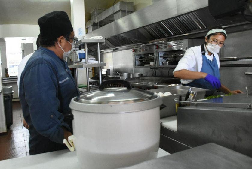 Puerto Morelos se adapta con responsabilidad a "Nueva Normalidad": Laura Fernández, en la que la se debe generar confianza en los visitantes