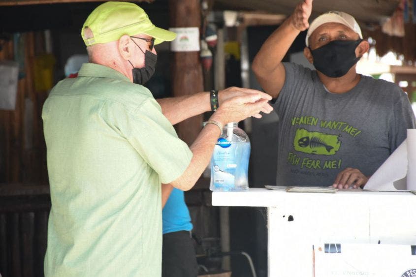 “El objetivo es proteger la salud tanto de la clase trabajadora de nuestro municipio como de la población en general, así como de los visitantes”, destaca