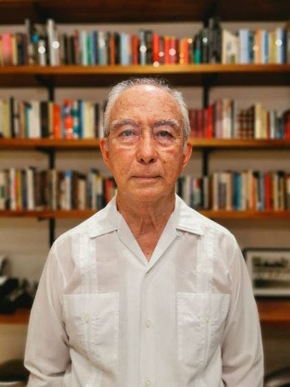 Fuera Alfredo Arellano del Gobierno de Quintana Roo; Efraín Villanueva es el nuevo titular de la Secretaría de Ecología y Medio Ambiente.