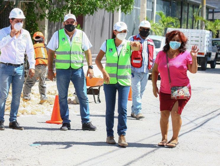 “Estos trabajos traerán mejor calidad de vida a las familias y darán una mejor imagen urbana, además de que los predios elevarán su plusvalía”, destaca la alcaldesa