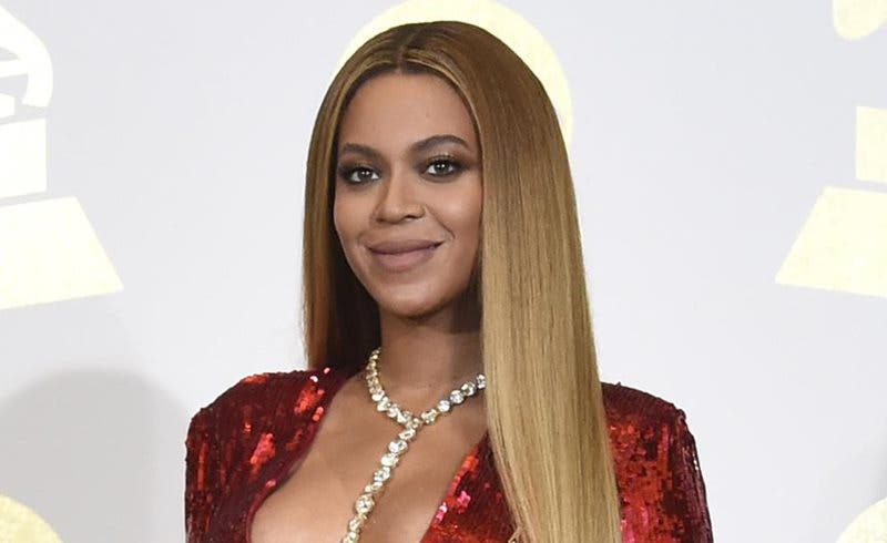 Político asegura que Beyoncé miente sobre sus realices afroamericanas y es satánica