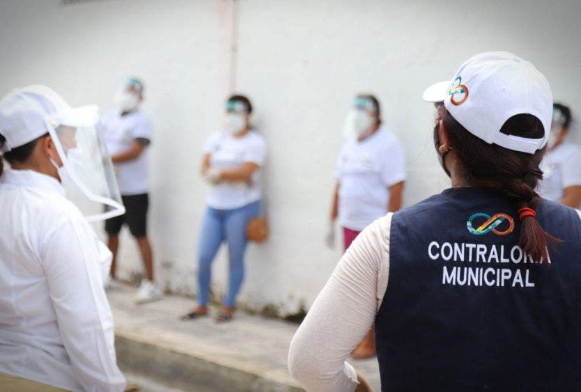 Integran habitantes de Puerto Morelos el Comité de Contraloría Social, encargado de verificar la obra denominada Mantenimiento de pozos de absorción