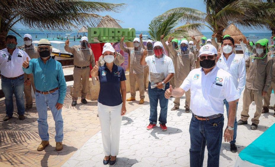 Este ejército de guerreros sale todos los días para mantener limpios los parques, las playas, calles, avenidas y todos los espacios públicos, destaca la Presidenta Municipal