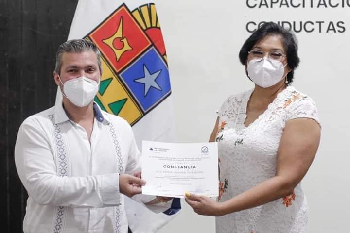 Concluye curso anticorrupción a personal de la Fiscalía; el objetivo es prevenir delitos que laceran a la sociedad en general.