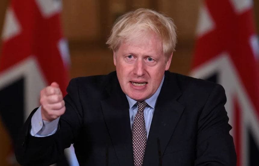 Piden a Boris Johnson adoptar medidas adicionales para frenar segunda ola de contagios Covid-19