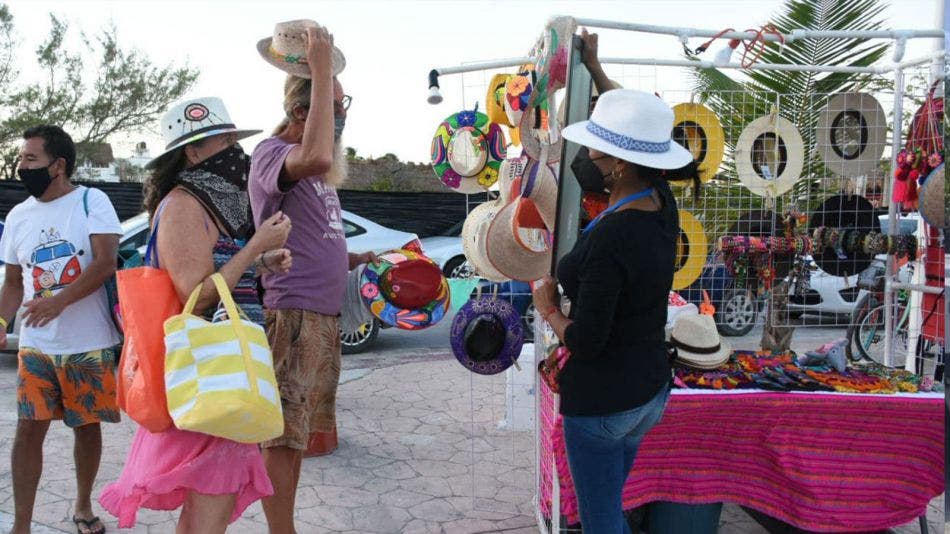 Destaca Laura Fernández avances en la reactivación económica del sector artesanal