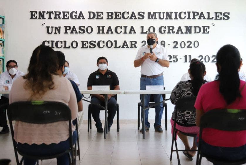 “Este apoyo económico favorece el desarrollo educativo y brinda respaldo a las familias en los gastos escolares”, señala la alcaldesa