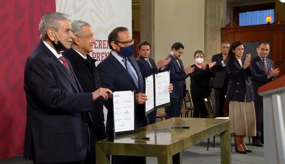 Firman acuerdos para cambios del outsourcing; discusión será en 2021