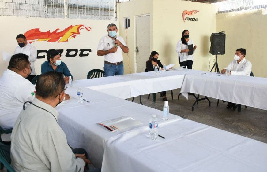 El secretario de Desarrollo Social, Ignacio Sánchez Cordero, señala que es satisfactorio constatar la preocupación de los dirigentes sindicales por el beneficio de los trabajadores afiliados y sus familias