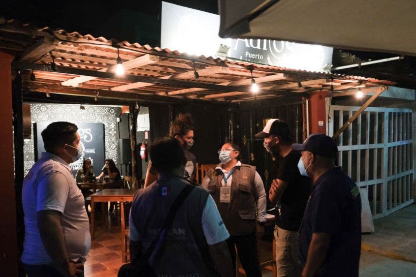 No es momento de bajar la guardia ni relajar las medidas preventivas, para hacerle frente a la pandemia de Covid-19, señala la alcaldesa de Puerto Morelos