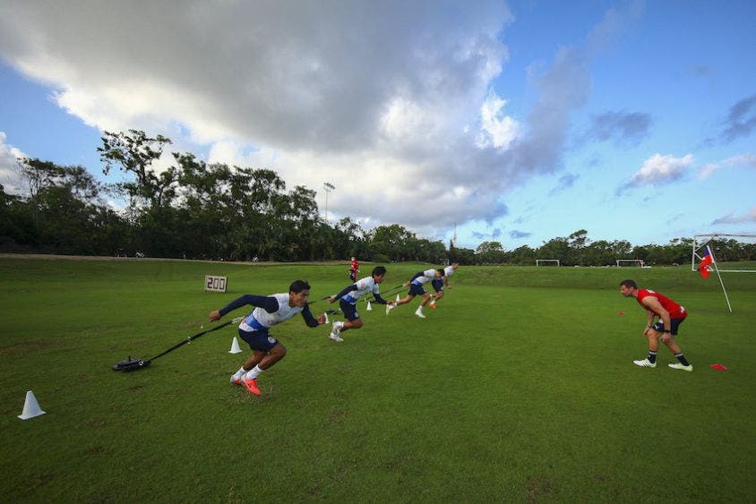 Liga MX: Chivas ya entrena en Playa del Carmen, también vendrán a Cancún