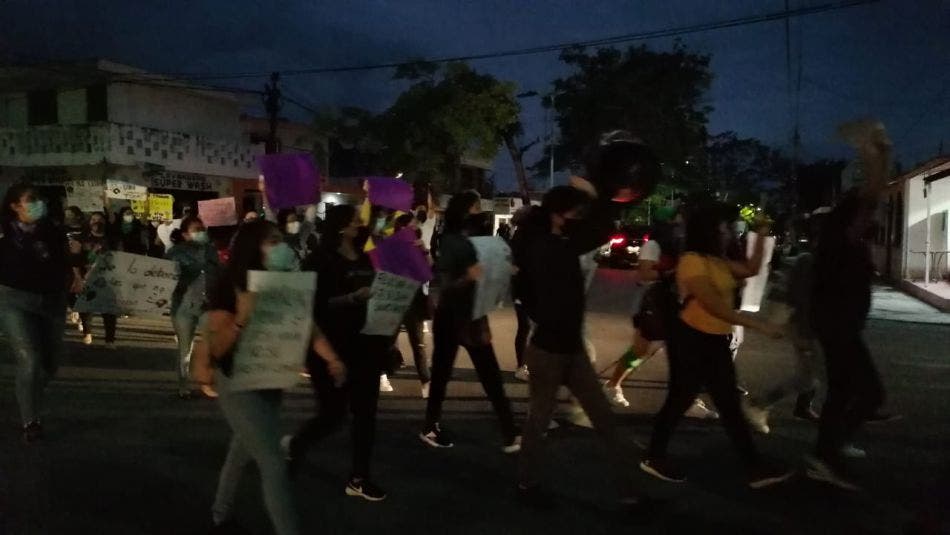 Marchan feministas para exigir justicia por el feminicidio de J.S.G. en Chetumal