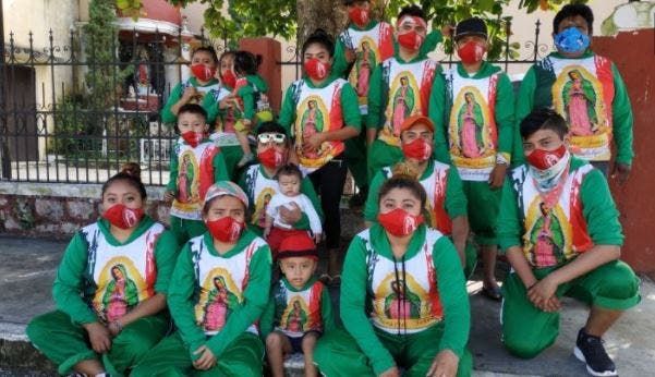 Antorchistas llegan a Río Lagartos en devoción a la Virgen de Guadalupe