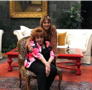 Desata críticas Alejandra Guzmán de su nuevo rostro