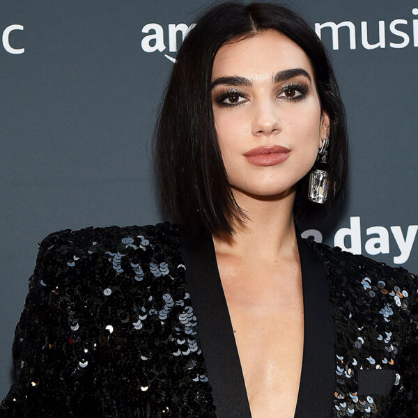 Dua Lipa sufre ataque al salir de un edificio en la Ciudad de México