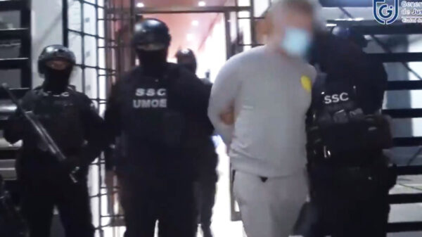 Detienen a ‘El Cirujano de las Estrellas’ por narcomenudeo