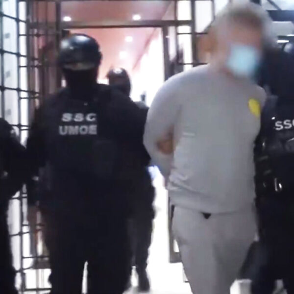 Detienen a ‘El Cirujano de las Estrellas’ por narcomenudeo