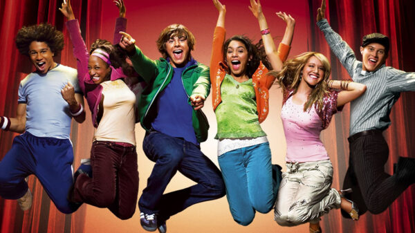 Actriz de High School Musical se convierte en madre