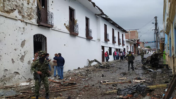 Atentado con bomba en Colombia causa terror