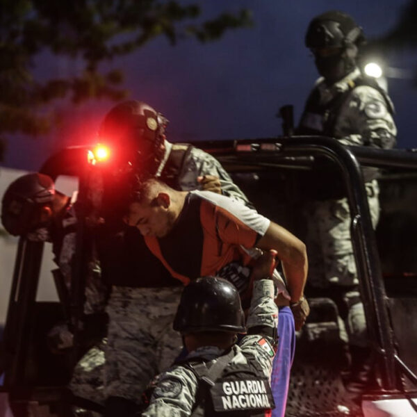 Guardia Nacional catea inmueble en Cozumel, detiene a dos