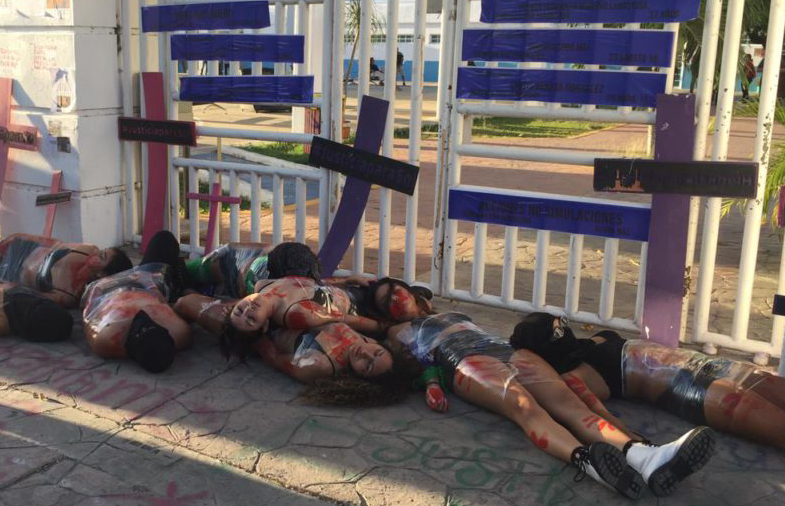 Se manifiesta Red Feminista Quintanarroense en Chetumal por feminicidios