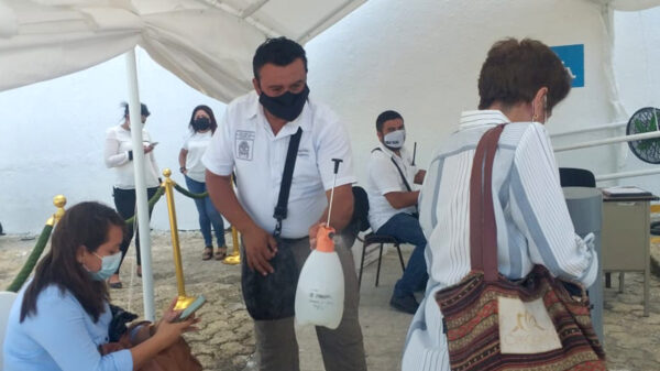 Congreso de Quintana Roo endurece restricciones por covid-19 