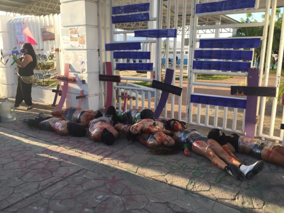 Se manifiesta Red Feminista Quintanarroense en Chetumal por feminicidios