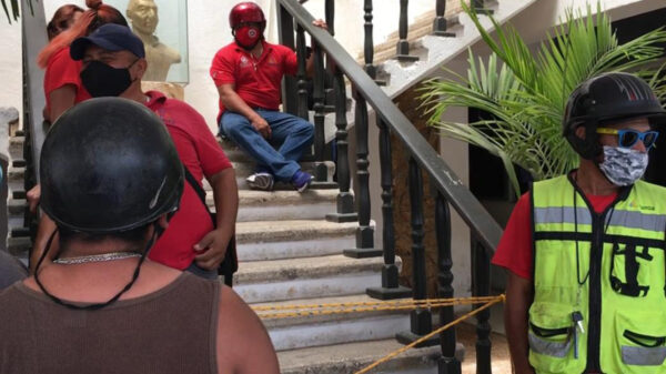 Nueva manifestación de trabajadores municipales en Felipe Carrillo Puerto