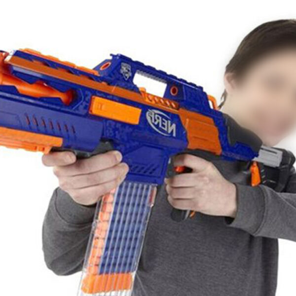 Delincuentes disfrazan pavorosa arma como un juguete