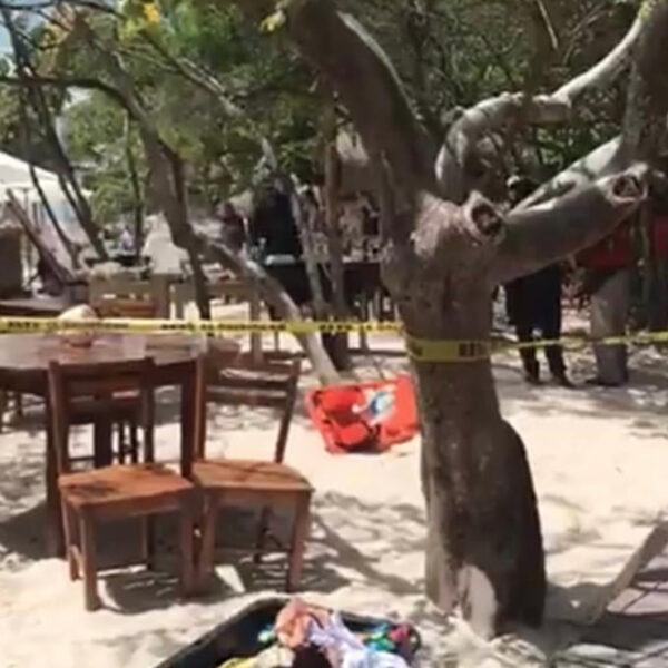 Palapa mata a turista en Isla Mujeres
