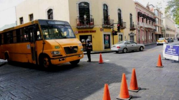 Anuncian reubicación de paraderos en el Centro de Mérida