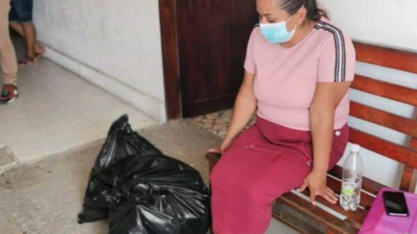 ¡Indignante! Entregan restos de su familiar en bolsas de basura en Veracruz