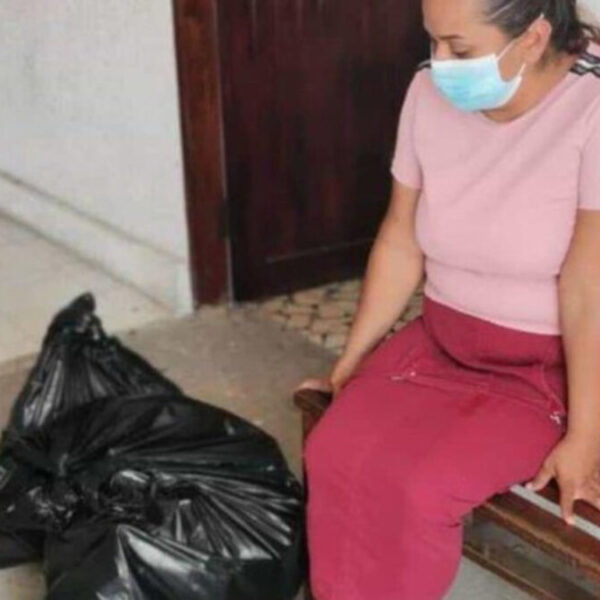 ¡Indignante! Entregan restos de su familiar en bolsas de basura en Veracruz