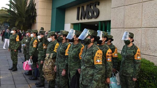 Fuerzas armadas apoyan y amplían plan de vacunación: AMLO