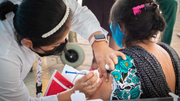 Mañana lunes inicia vacunación de adultos mayores en Cancún